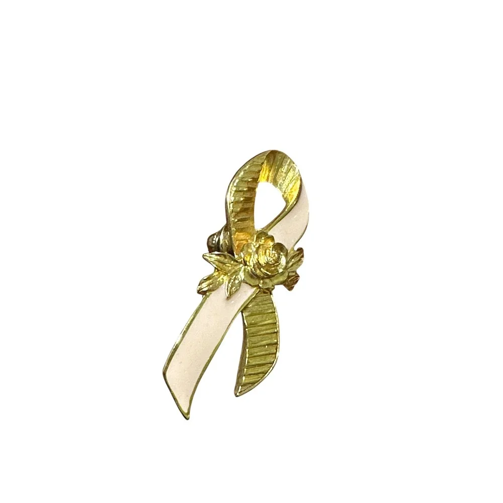 Vintage Avon Ribbon‎ Pin Brooch Gold Tone White Enamel Flower Lapel Gift